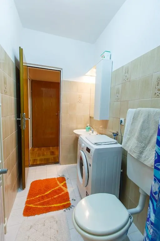 Apartments Slavko Supetarska Draga Croatia
