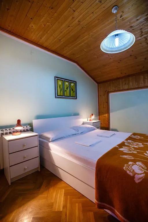Apartments Slavko Supetarska Draga