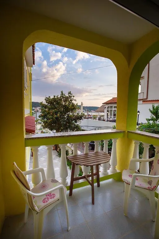 Apartments Slavko Supetarska Draga Croazia