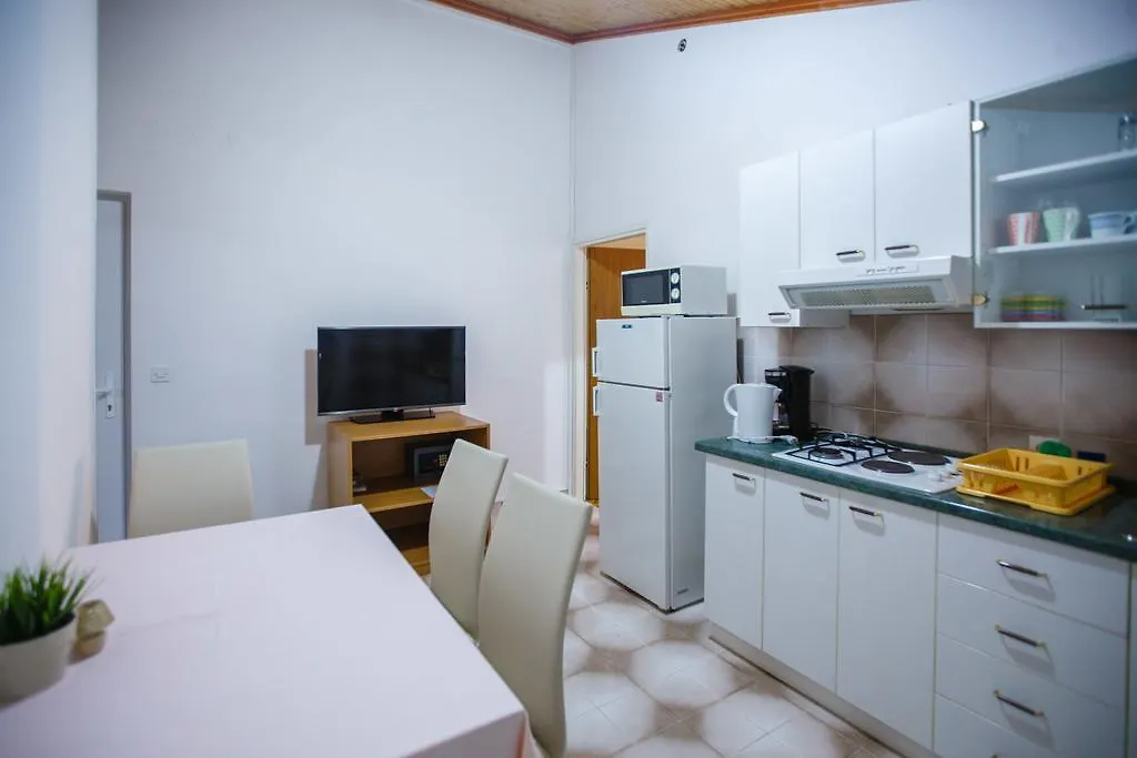 Apartments Slavko Supetarska Draga
