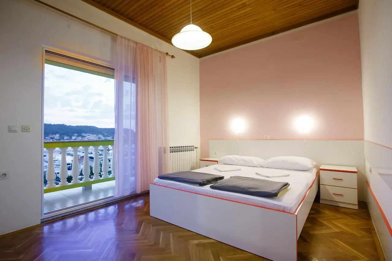 Apartments Slavko Supetarska Draga